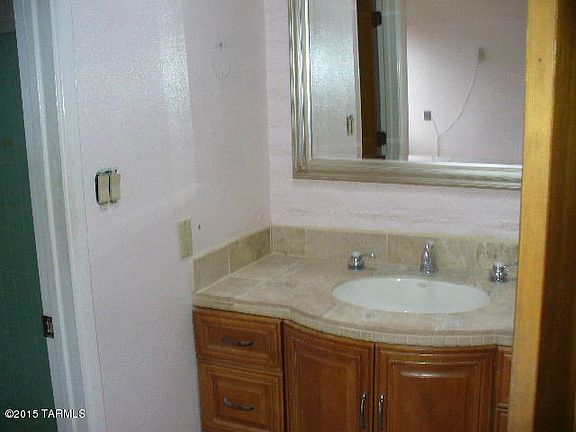 4th image of 7962 N Paseo Del Norte