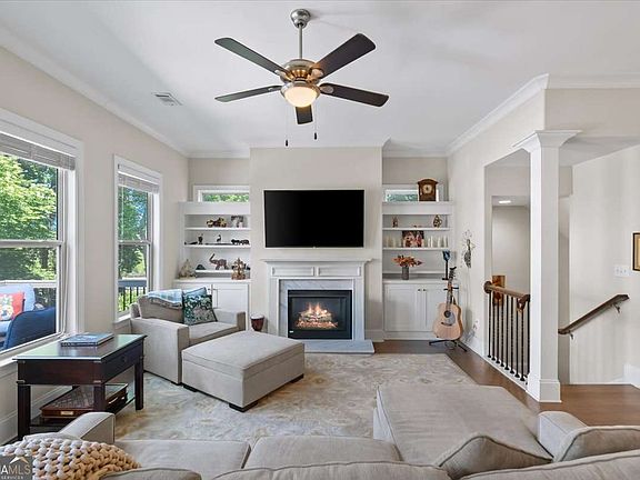 2nd image of 316 Coalter Way