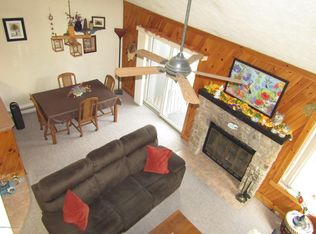 23 Telstar, Lake Harmony, PA 18624