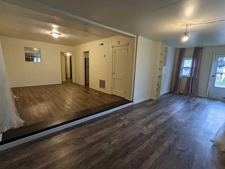 1201 Schumacher Dr — Photo 5
