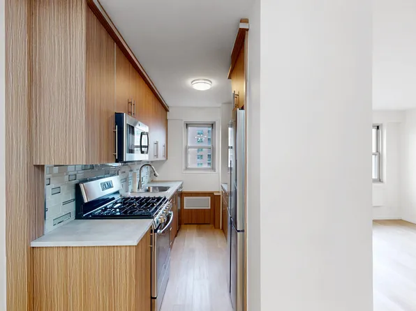 460 Neptune Avenue image 20 of 20