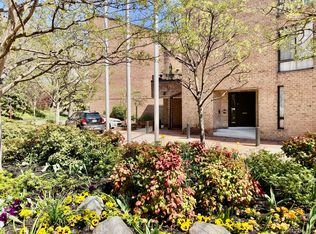315 S 2nd St #B, Philadelphia, PA 19106