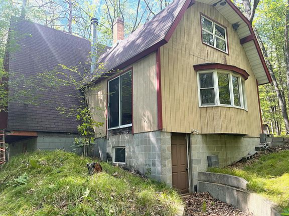 2nd image of 5758 Butler Rd