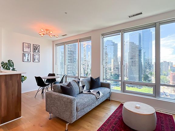 5th image of 989 Nelson St #1106