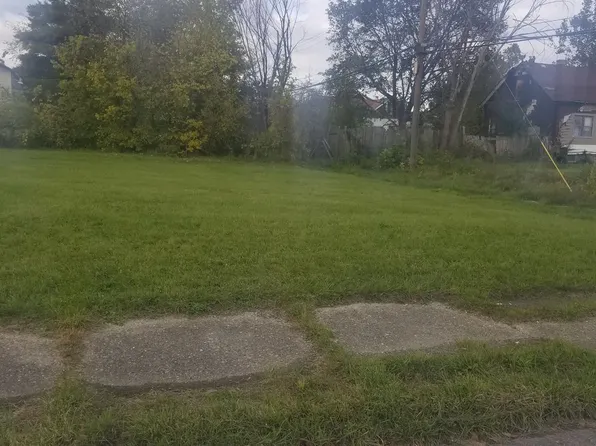 14601 Charlevoix St, Detroit, MI 48215