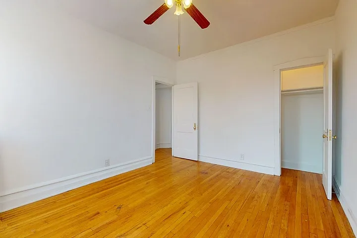 5300-5308 S. Greenwood Avenue — Photo 20