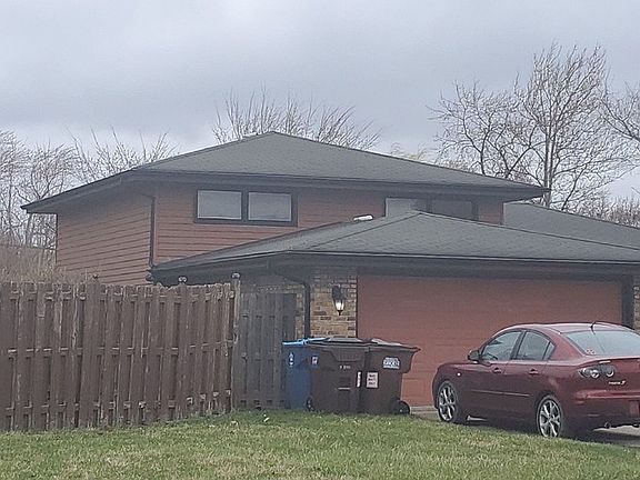 2nd image of 100 E 159th Pl