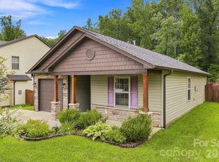 13 Mallard Run Dr, Arden, NC 28704