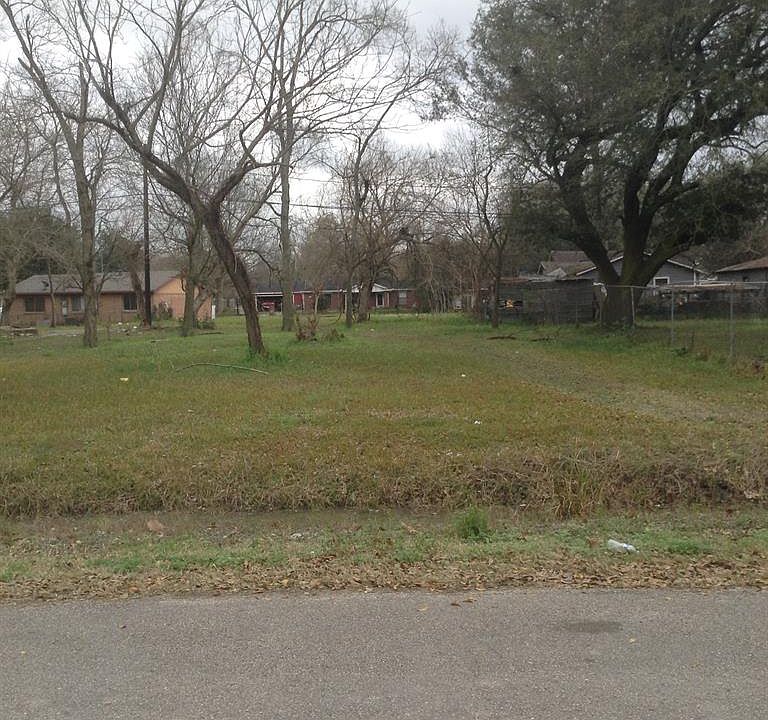 1st image of 947 Junell St