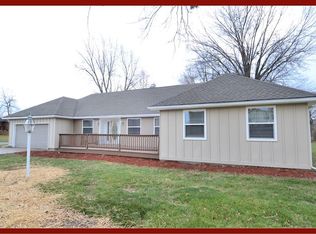 908 Cherry Ln, Kirksville, MO 63501