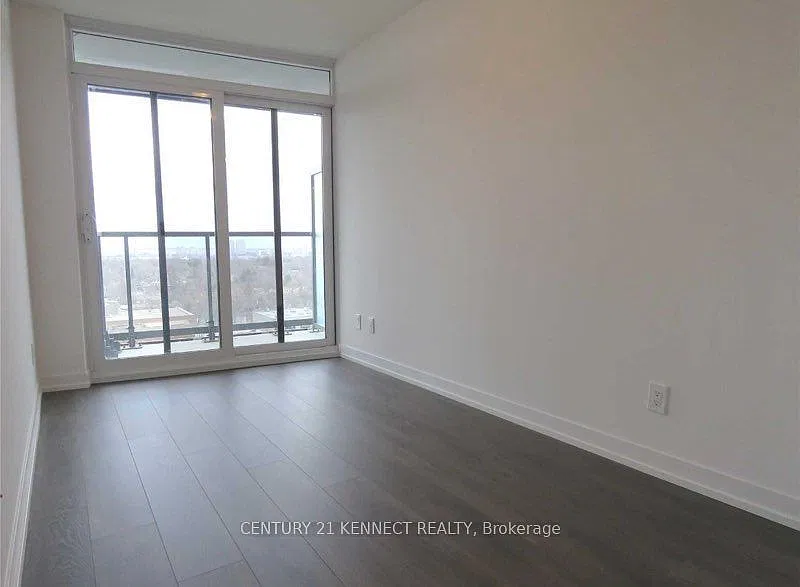 The Eglinton — Photo 3