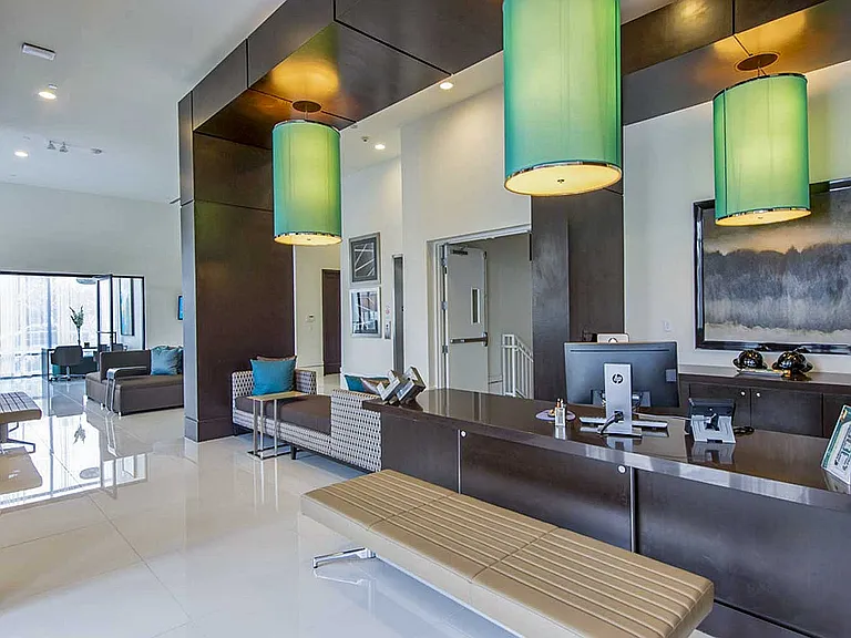 PearlWashington_lobby-2