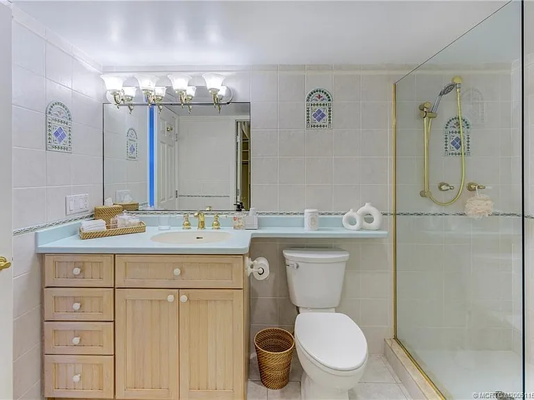 2571 NE Ocean Blvd #104 — Photo 16