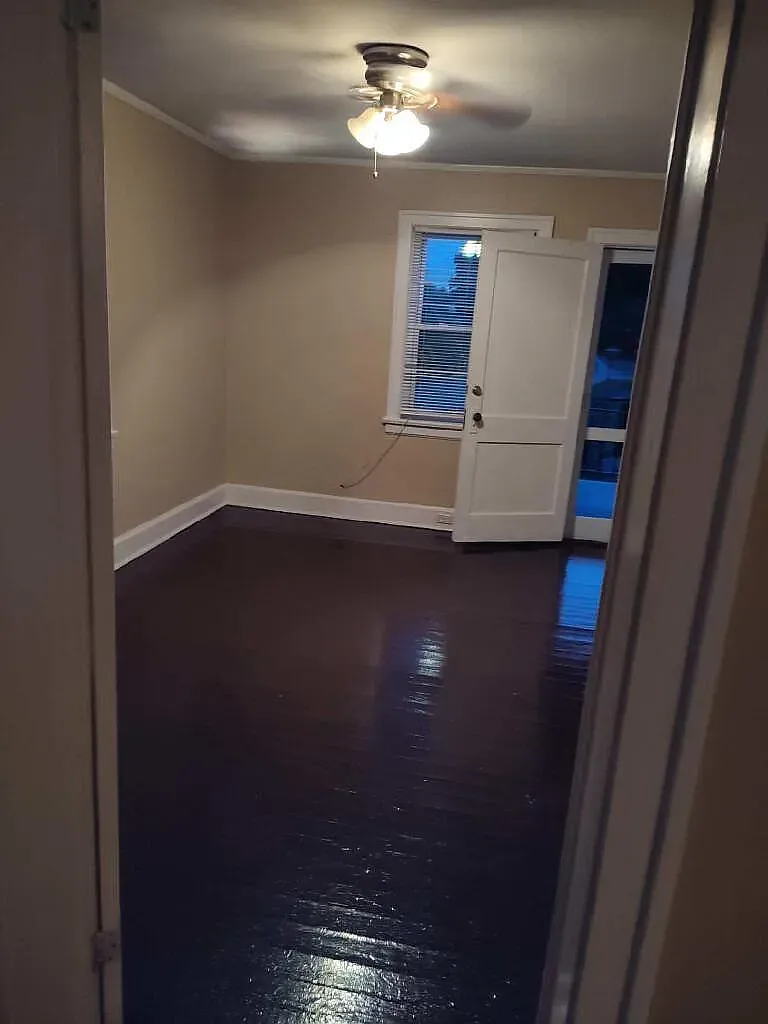 5 bed, 1742 sqft, $1,200 — Photo 1