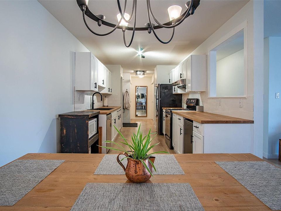 1st image of 3854 Gordon Dr #285