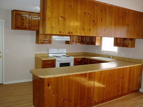 Light Bright Kitchen with new appl