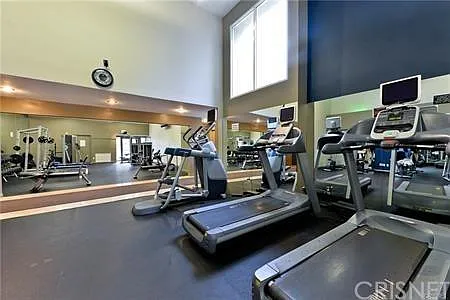 21500 Burbank Blvd #304 — Photo 4