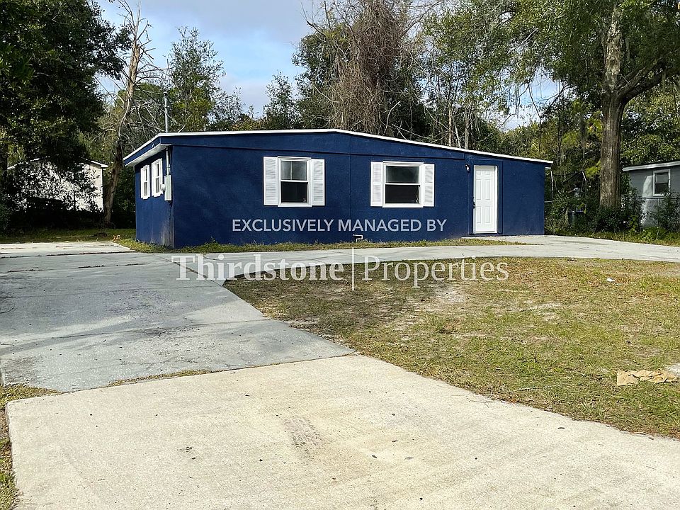 1st image of 10452 Pinehurst Dr