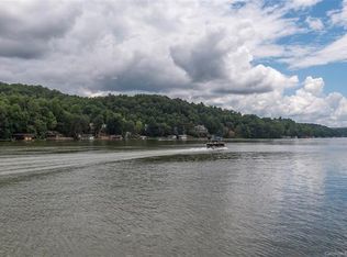 288 Mark Twain Dr, Lake Lure, NC 28746