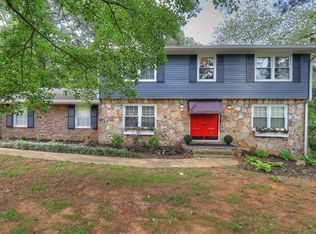 5411 Ahyoka Dr, Lake City, GA 30260