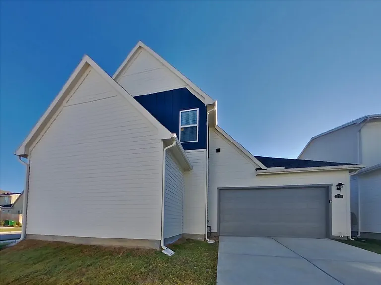 22735 Terrazzo Dr — Photo 16