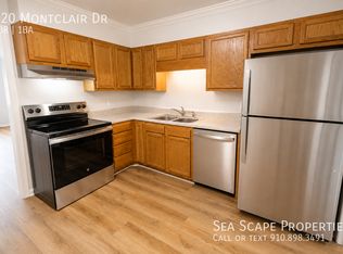 720 Montclair Dr, Wilmington, NC 28403