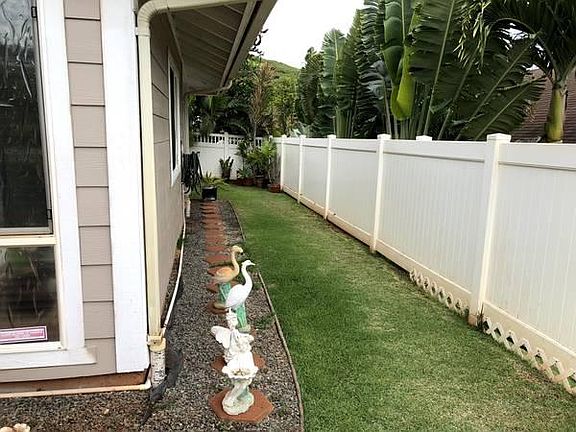 3rd image of 92-322 Palaulau Pl