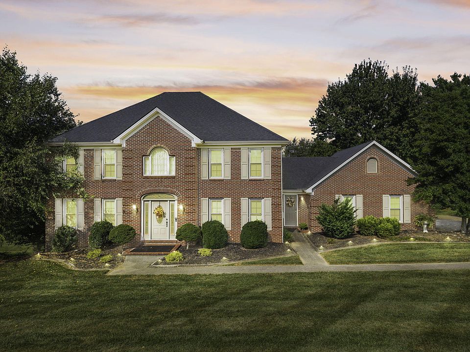 1st image of 102 Old Pond Way