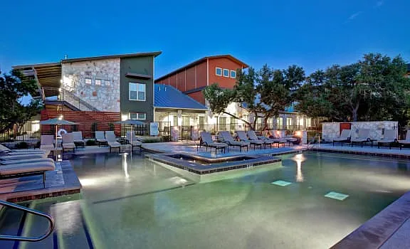 S Lakeline Blvd, Leander — Photo 2
