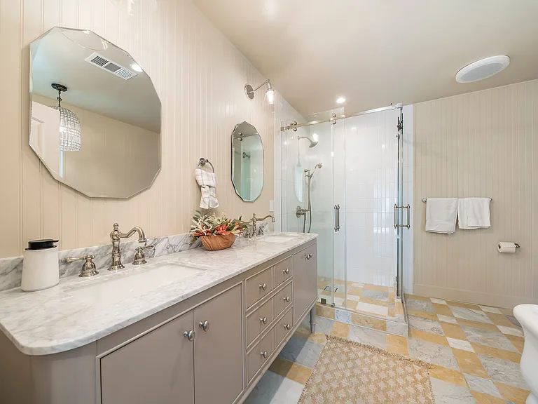 7142 Marshfield Way — Photo 9