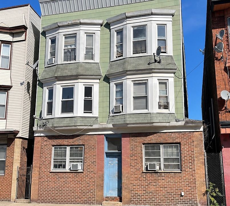 1st image of 760 Harrison Ave APT 3