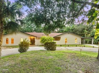 1870 S Air Park Rd, Edgewater, FL 32141