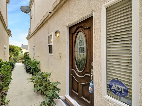 619 E Realty St, Carson, CA 90745