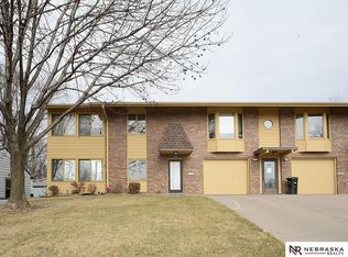 7922 Park Dr, Omaha, NE 68127