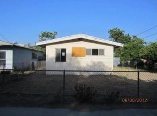 696 S 8th St, Colton, CA 92324