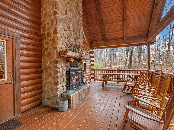 4th image of 19433 Linden Rd