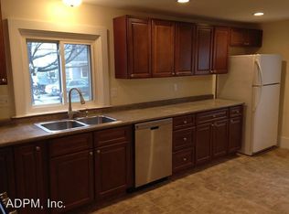 4 Mellons Ln, Amesbury, MA 01913