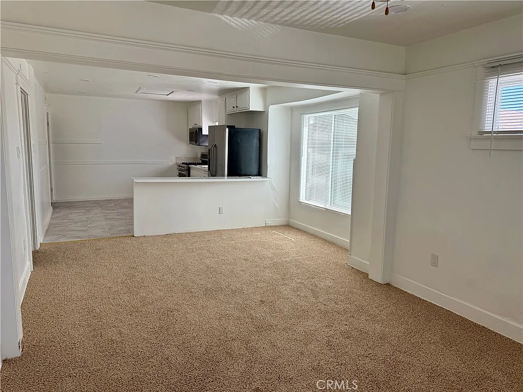 2 bed, 1600 sqft, $3,000 — Photo 4
