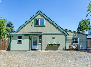 397 S 32nd St, Springfield, OR 97478