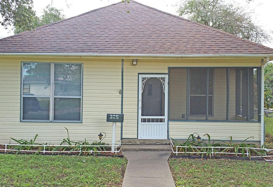 1st image of 325 E Doddridge Ave