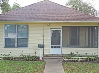 325 E Doddridge Ave, Kingsville, TX 78363
