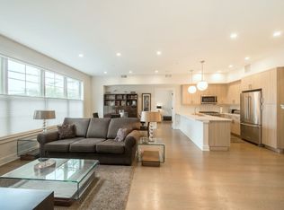 374 7th St #201, Jersey City, NJ 07302