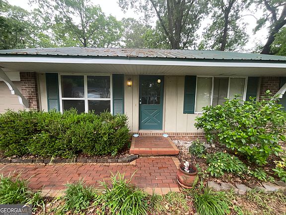 4th image of 62 Jonathan Rd
