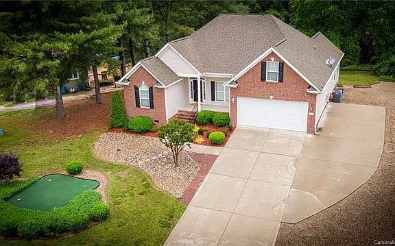 2nd image of 116 Starmount Dr