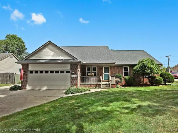 11525 Saint Aloysius St, Romulus, MI 48174