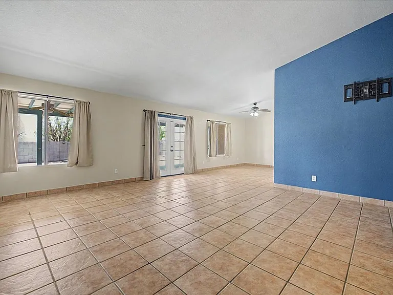 7992 S Lennox Ln — Photo 3