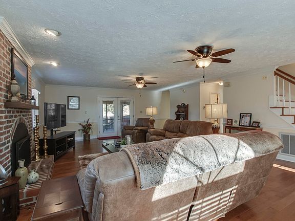 5th image of 9219 Mirkwood Dr