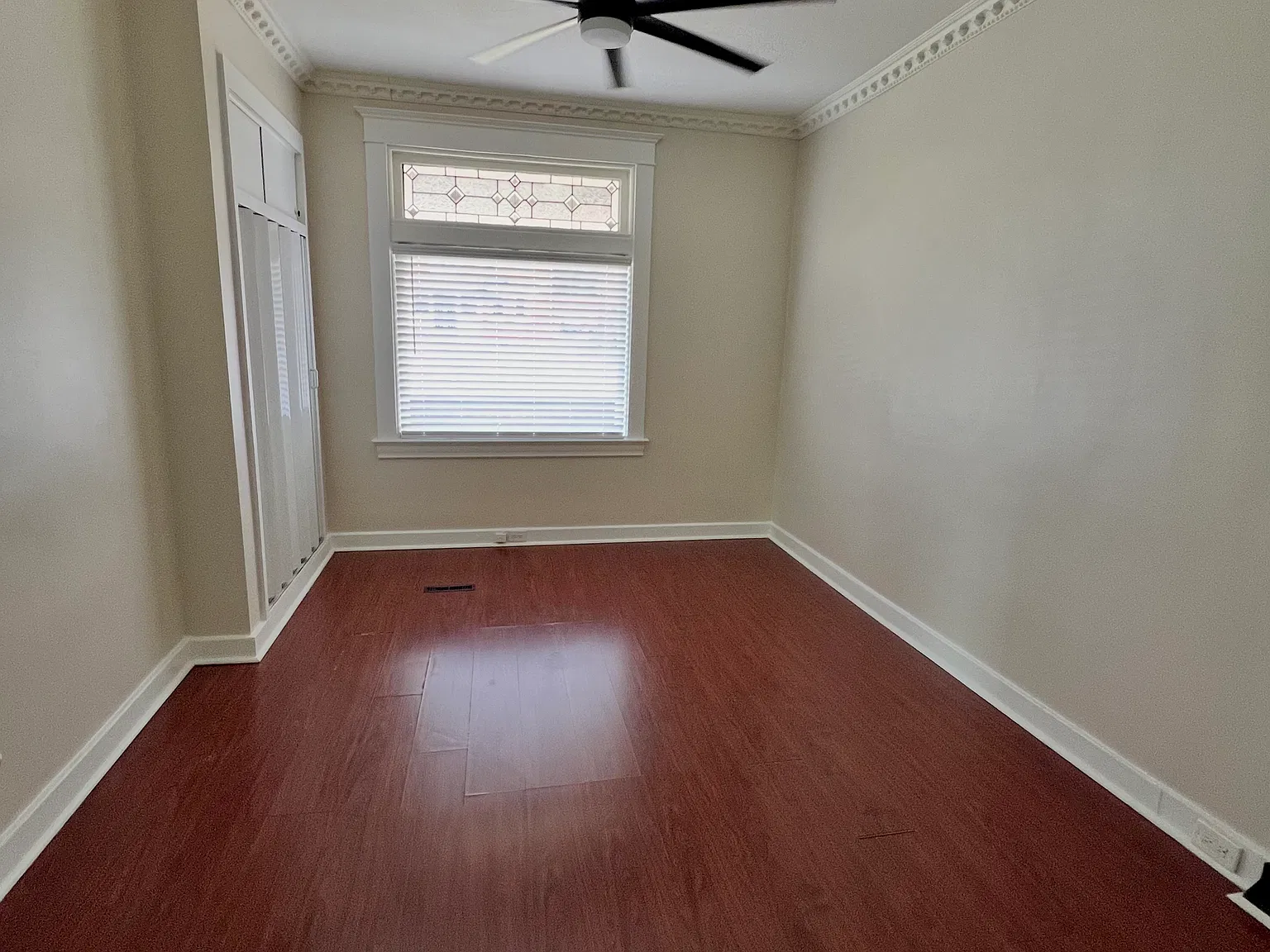 1 bed, 750 sqft, $1,150 — Photo 3