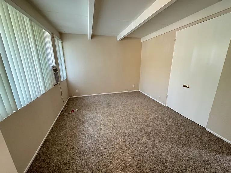 11500 Rochester Ave #11500 — Photo 49