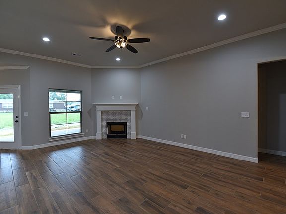 3rd image of 4317 Shelley Dr